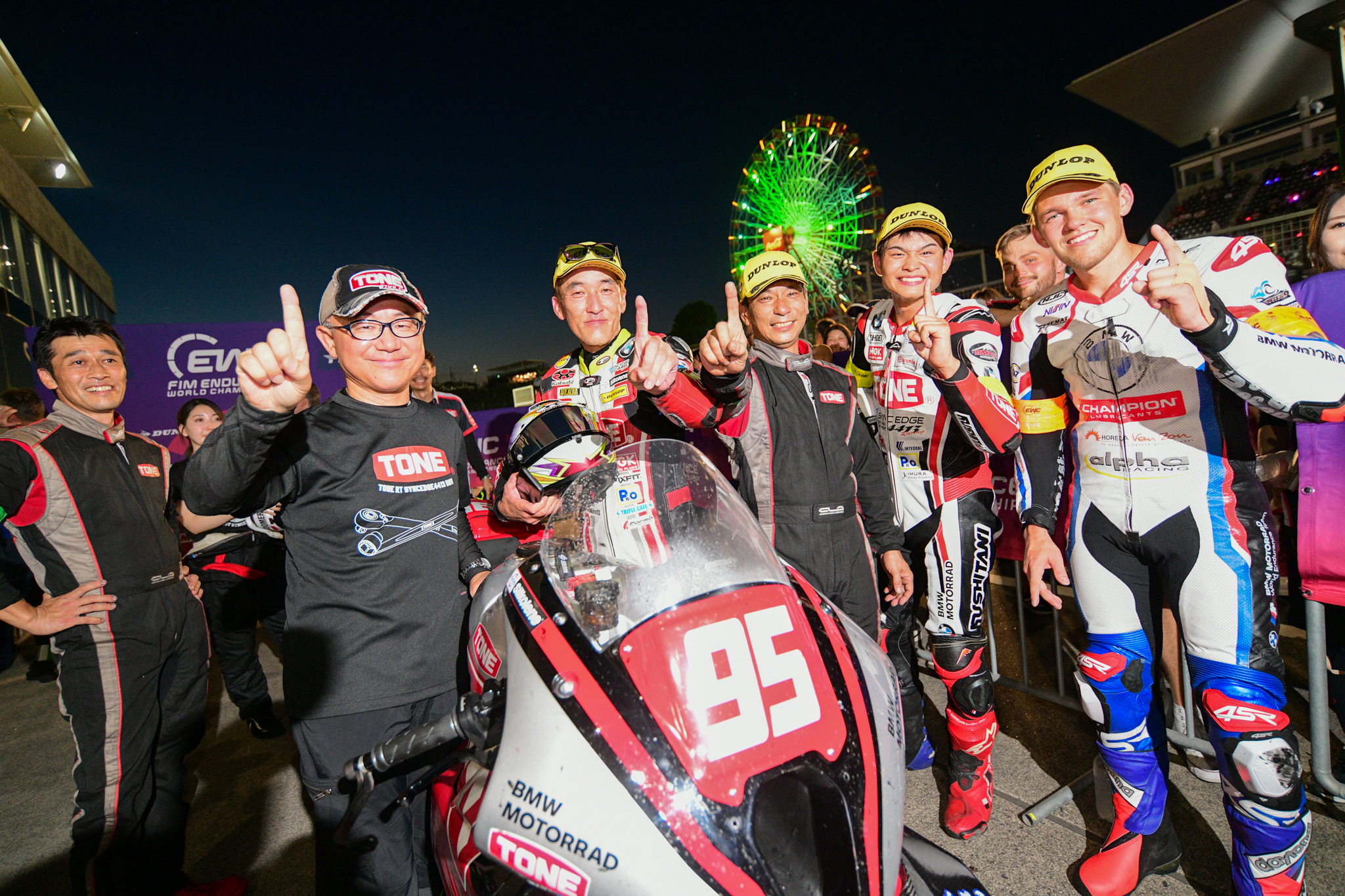 山下監督近影鈴鹿8耐優勝